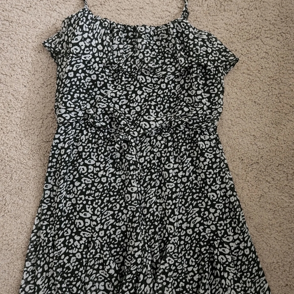 Leopard Romper - Picture 3 of 5